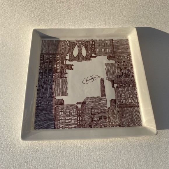 Fish’s Eddy “Brooklyn “ Plate by Jordan Awan - Picture 3 of 3